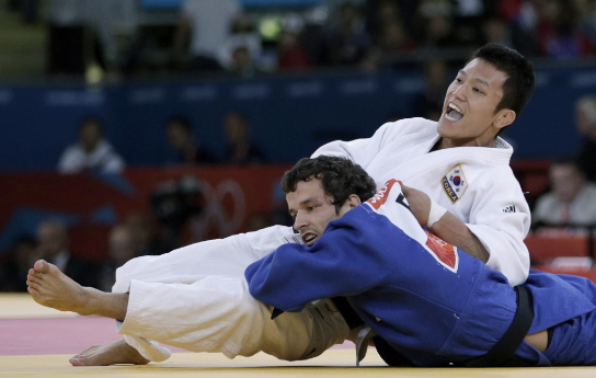 Jun-Ho Cho, Sugoi Uriarte Jun-Ho Cho, Sugoi Uriarte